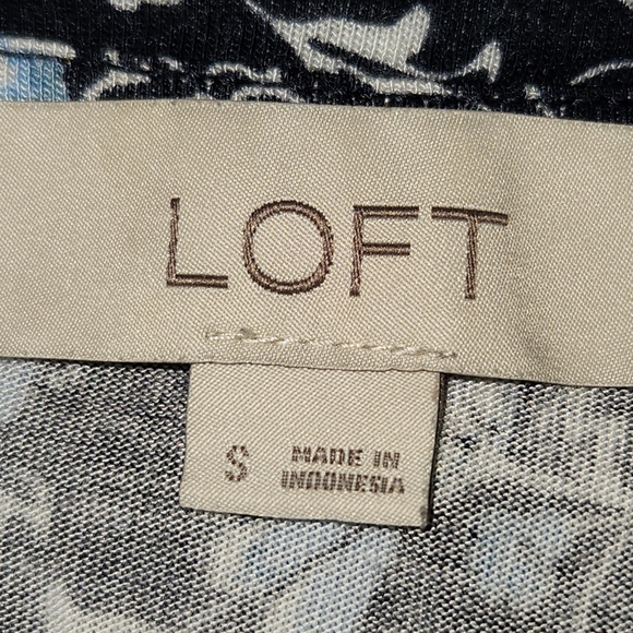 LOFT Pretty Blue Daisy Wide Neck Knit Top - Picture 5 of 7